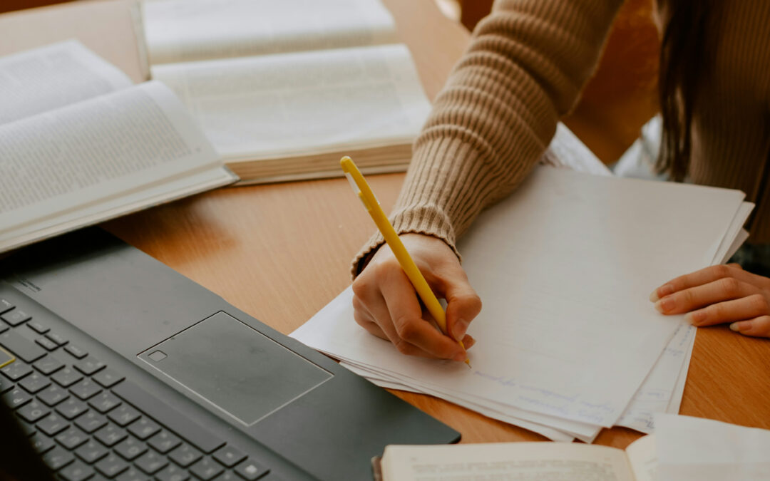 Révisions en droit : les meilleures méthodes pour réussir ses partiels
